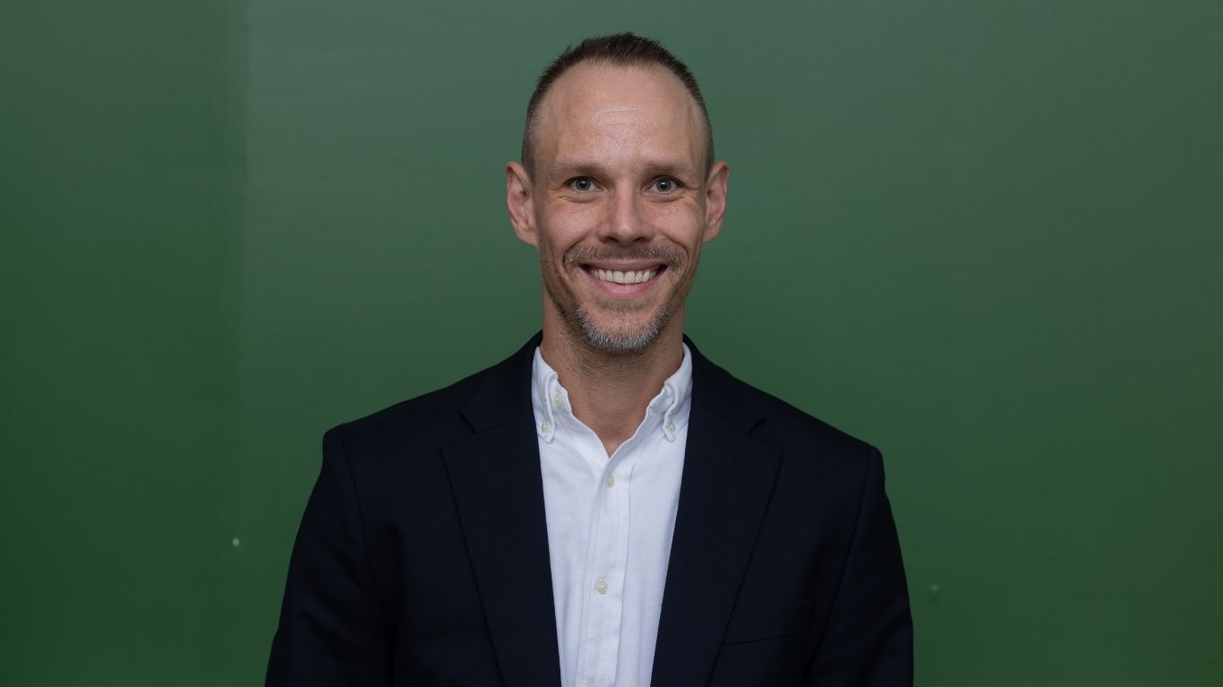 Chris Smith, Licensed Therapist, Fairfax, VA - Cabush, Paul & Associates