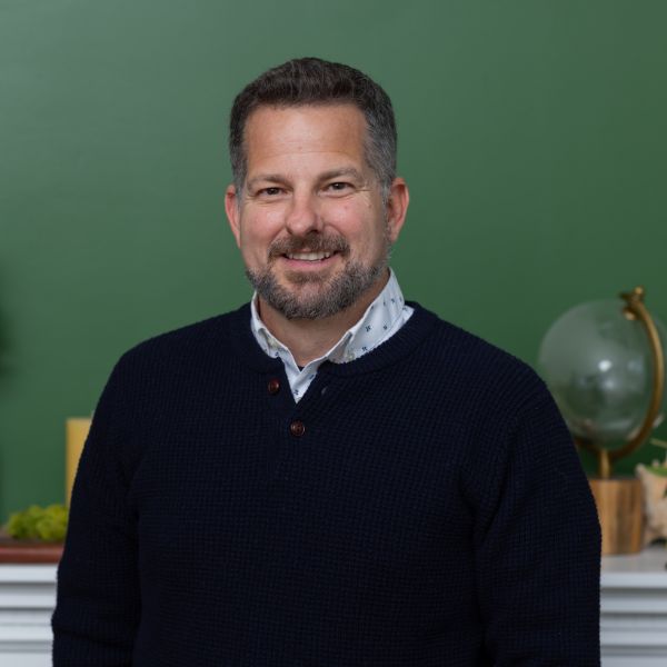 David Paul conducts retreats and workshops focused on leadership development, strategic planning for organizations in Northern Virginia