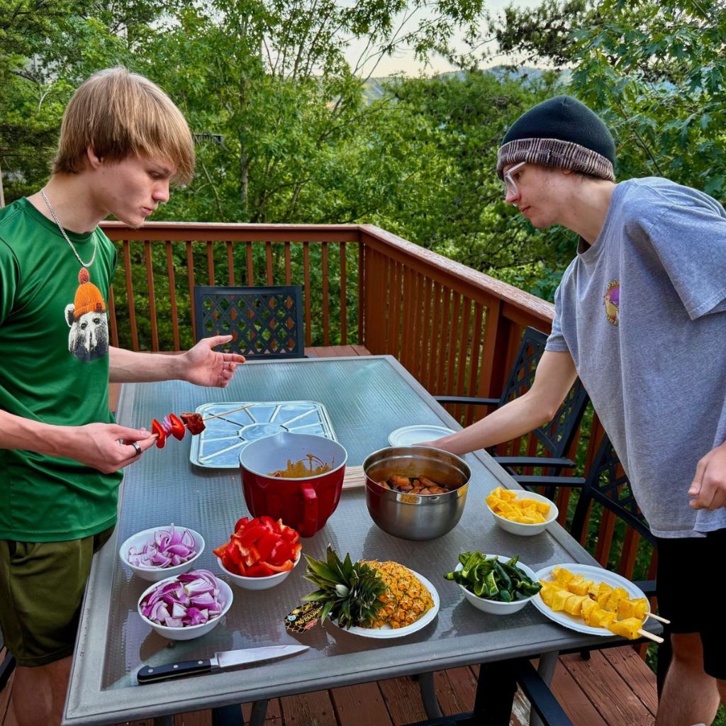 Our SOAR program. We provide non-traditional therapy and traditional therapy for teens and young adults in Northern, VA.
